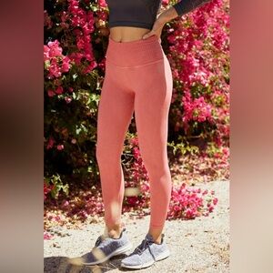Women’s Free People Movement Good Karma Leggings Pomelo Size Medium / Large